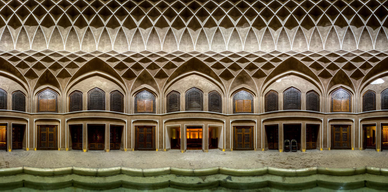 Illustration for article titled Extreme wide angle photos turn mosques into beautiful kaleidoscopes